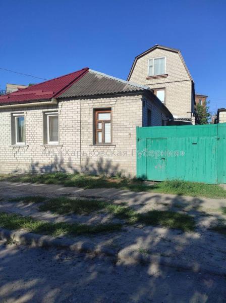 Продам часть 2-этажного дома