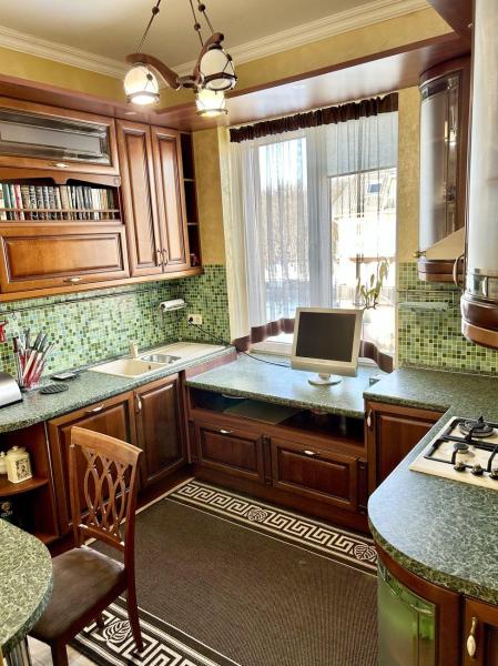 Продам 3-кімнатну квартиру