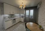 Продам 3-кімнатну квартиру, ЖК Молодіжний квартал, 81 м², євроремонт