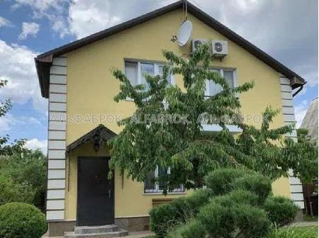 Продам 2-поверховий будинок