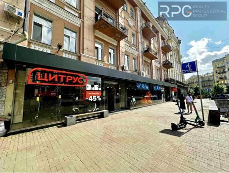 Здам торгівельне приміщення
