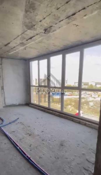 Продам 3-кімнатну квартиру в новобудові