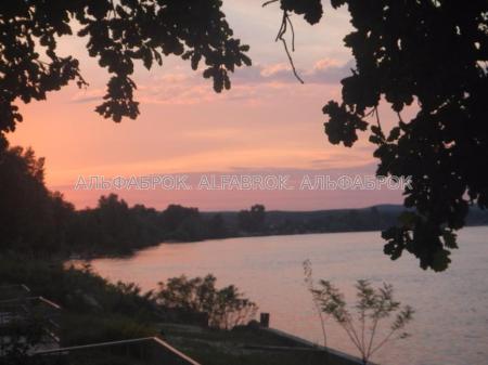 Продам 2-поверховий будинок