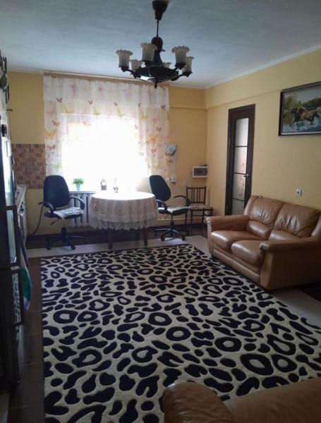 Продам 2-этажный дом