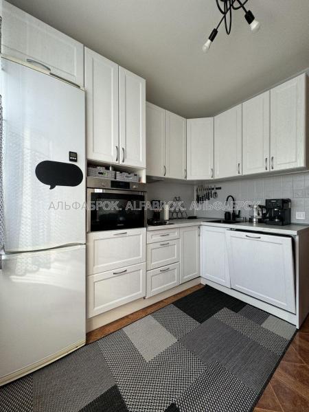 Продам 2-кімнатну квартиру