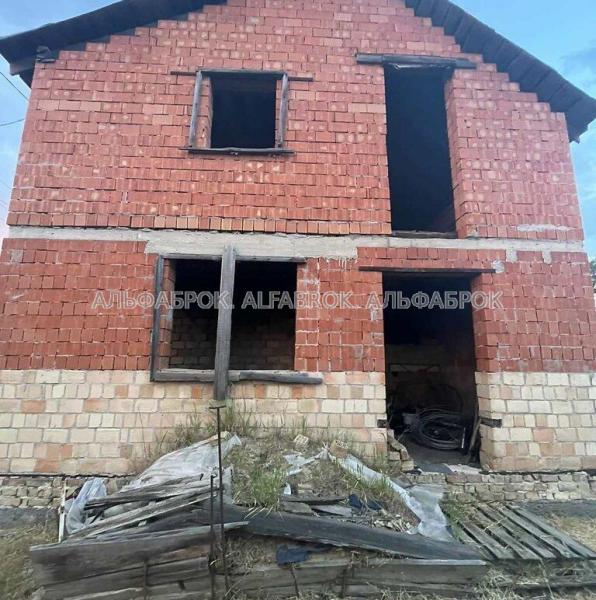 Продам 2-этажный дом