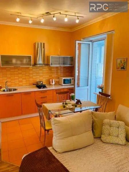 Продам 2-кімнатну квартиру