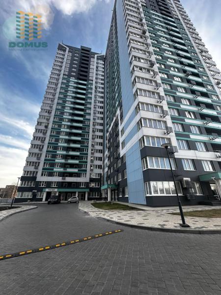 Продам 2-кімнатну квартиру, ЖК «Скай Сіті»