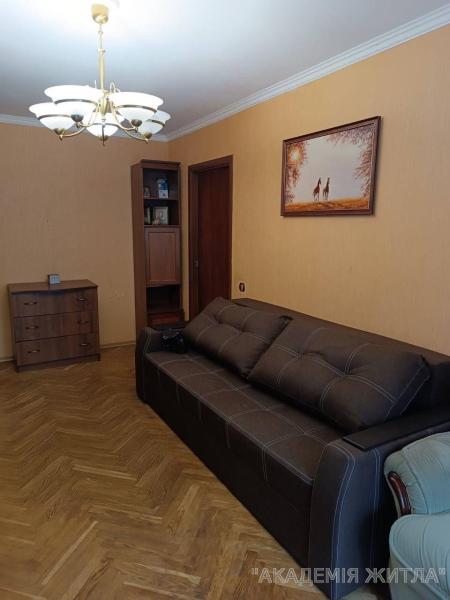 Продам 2-комнатную квартиру