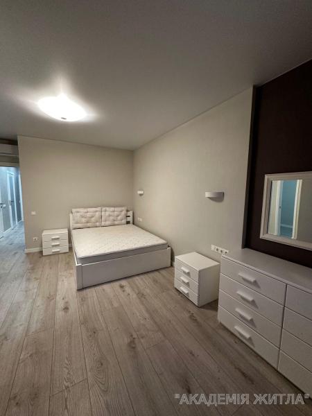 Продам 3-комнатную квартиру в новостройке, ЖК Campus