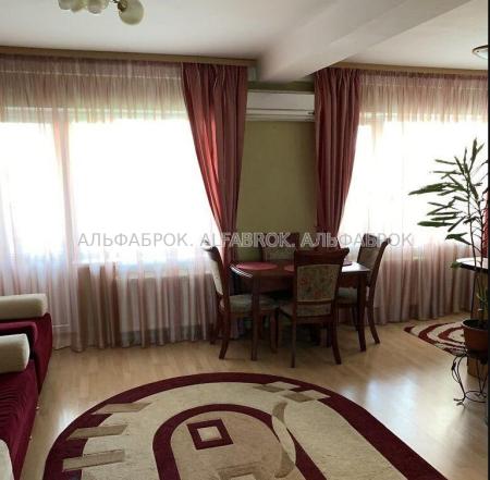 Продам 2-кімнатну квартиру