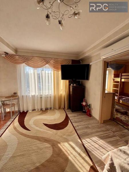 Продам 2-кімнатну квартиру