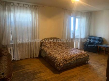 Продам 3-комнатную квартиру