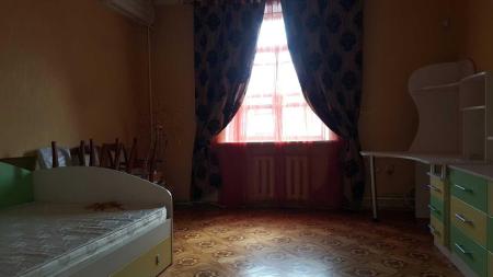 Продам 3-кімнатну квартиру