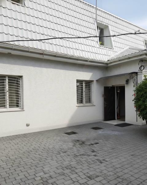 Продам 3-кімнатну квартиру