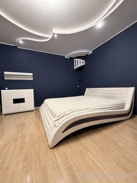 Продам 2-комнатную квартиру