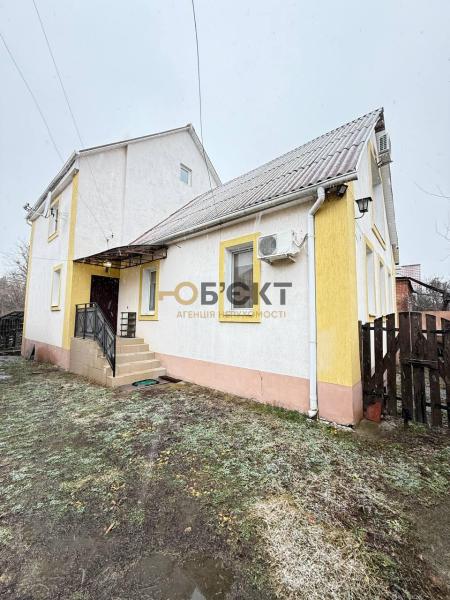 Продам 2-поверховий будинок