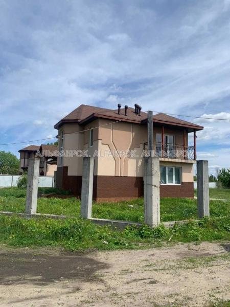 Продам 2-поверховий будинок