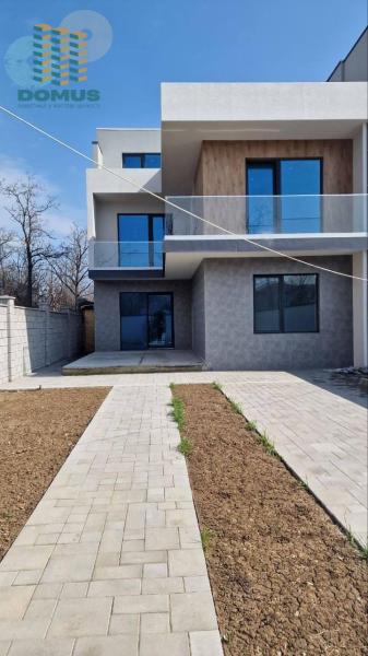 Продам 3-поверховий таунхаус