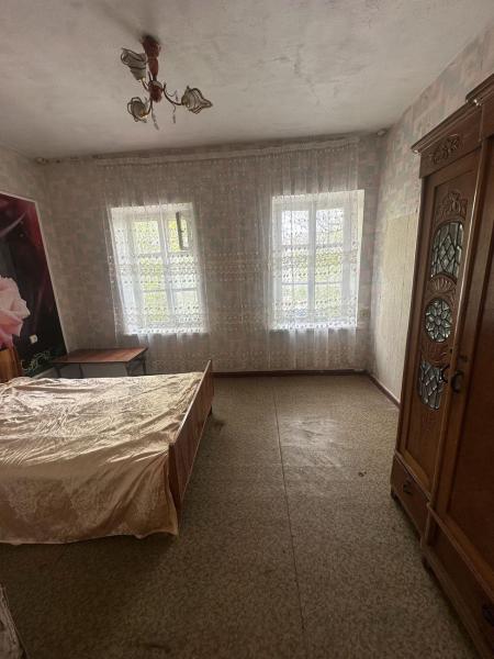 Продам 2-кімнатну квартиру