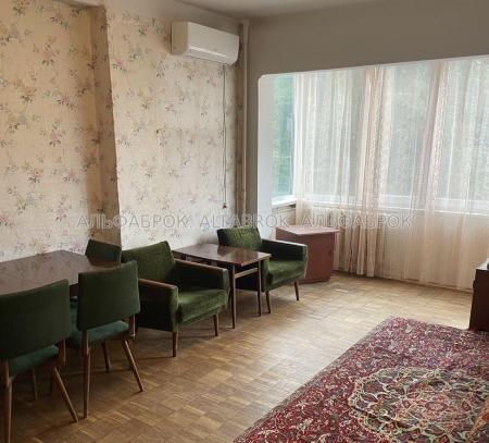 Продам 3-кімнатну квартиру