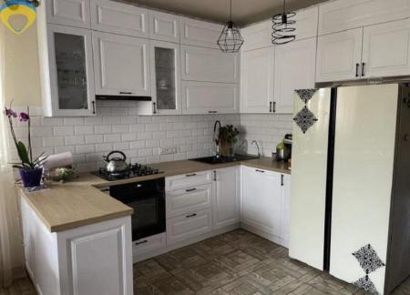 Продам 2-этажный дом