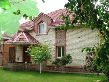 Продам 3-поверховий будинок