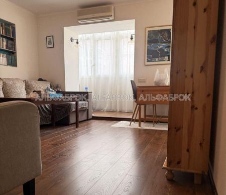Продам 2-комнатную квартиру