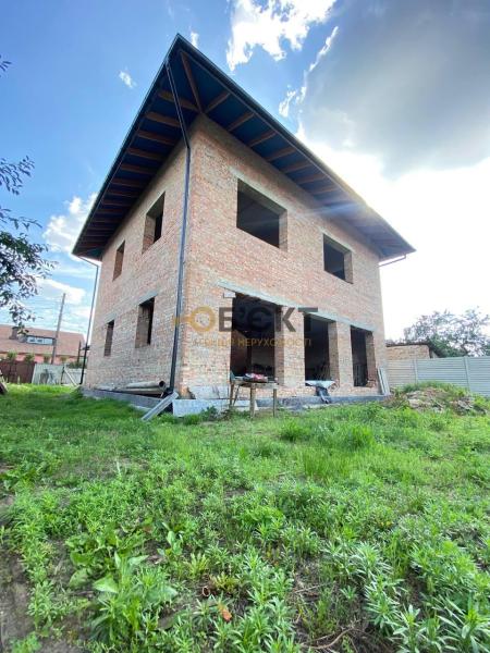 Продам 2-поверховий будинок