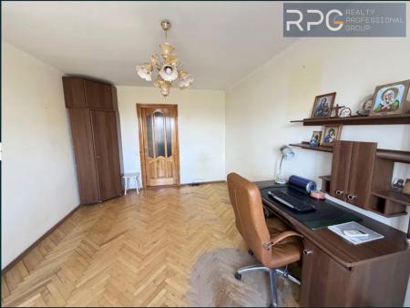 Продам 2-кімнатну квартиру