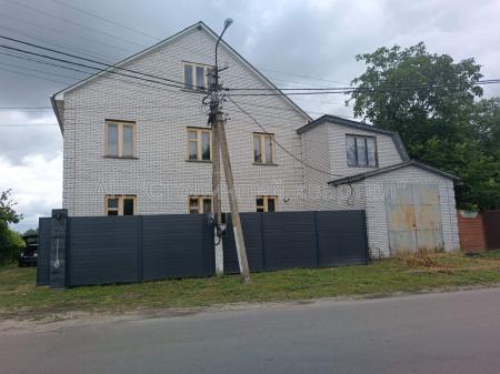 Продам 2-этажный дом
