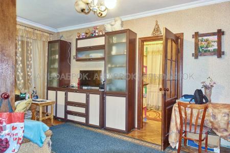 Продам 2-кімнатну квартиру