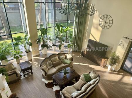 Продам 2-поверховий будинок