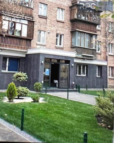 Продам 2-кімнатну квартиру