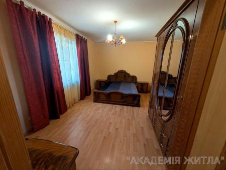 Сдам 4-комнатную квартиру в новостройке