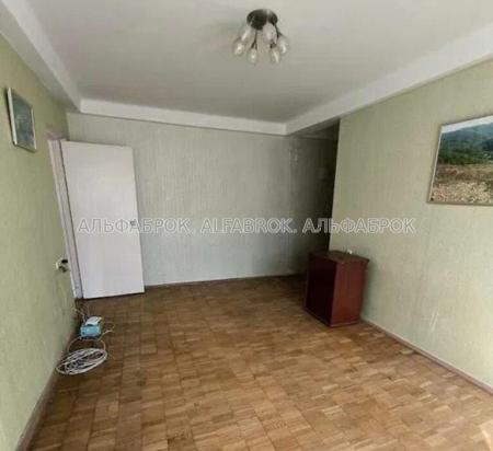 Продам 3-комнатную квартиру