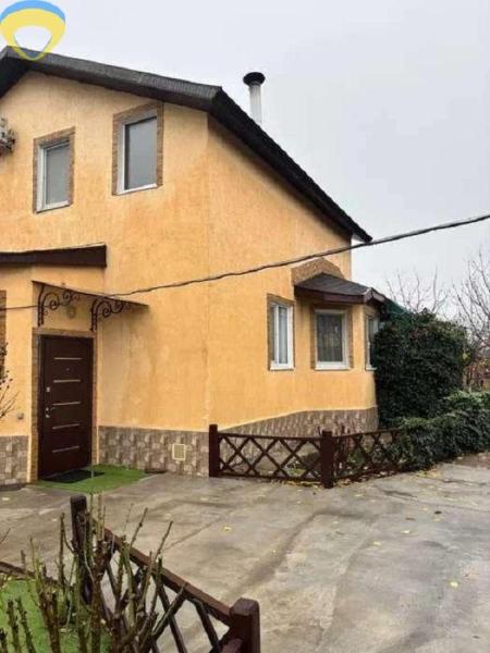 Продам 2-поверховий будинок