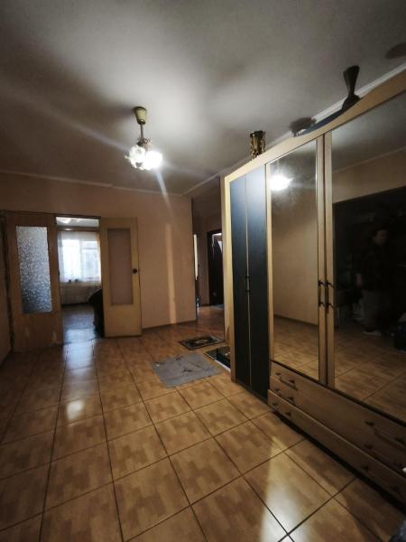 Продам 3-кімнатну квартиру
