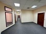 Здам офісне приміщення, 250 м², капітальний ремонт