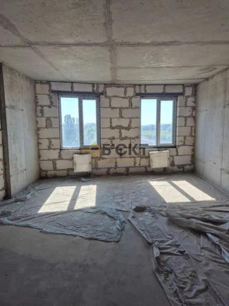 Продам 4-кімнатну квартиру в новобудові, ЖК&nbsp;«Парус»