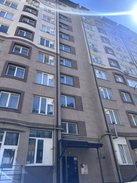 Продам 1-кімнатну квартиру в новобудові