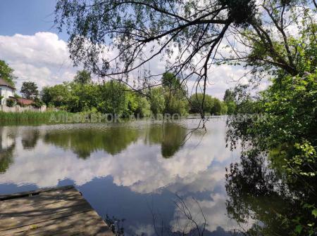 Продам ділянку під забудову житлової нерухомості