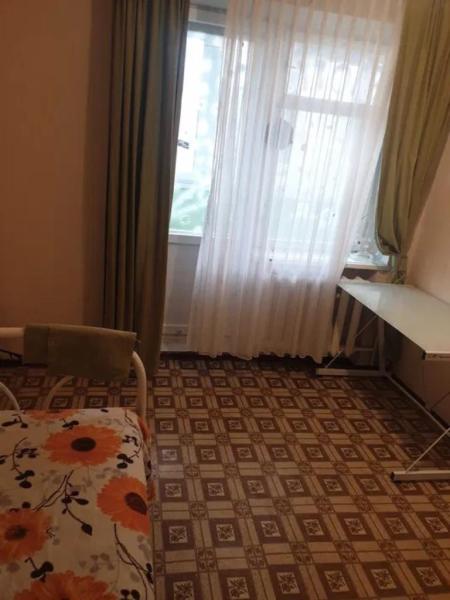 Продам 4-кімнатну квартиру