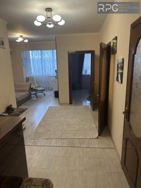 Продам 2-кімнатну квартиру