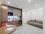 Продам 1-кімнатну квартиру, ЖК Варшавський Плюс, 41 м², авторський дизайн