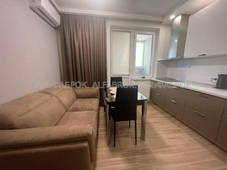 Продам 2-комнатную квартиру в новостройке, ЖК Новомостицко-Замковецкий