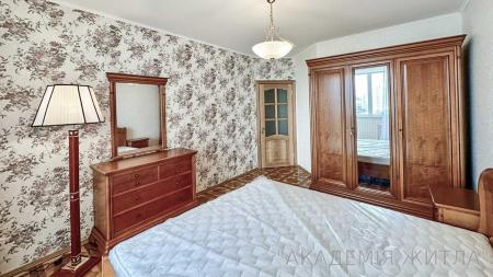 Продам 3-комнатную квартиру