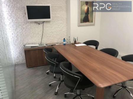 Продам офісне приміщення