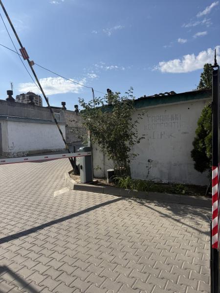 Продам гараж/паркінг