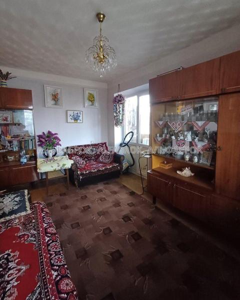 Продам 2-комнатную квартиру